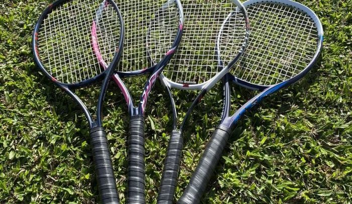 テニスラケットは何本持っていた方が良いのか